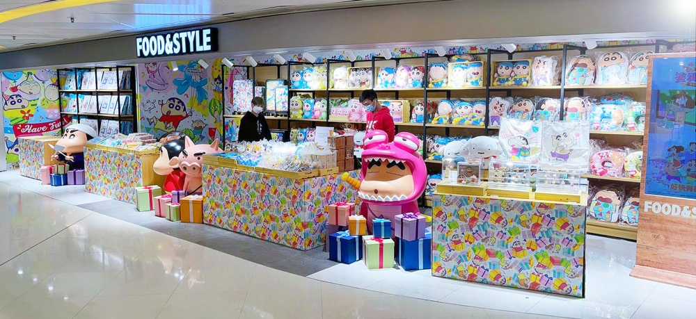 全港首間《蠟筆小新期間限定專門店》登陸荃灣廣場