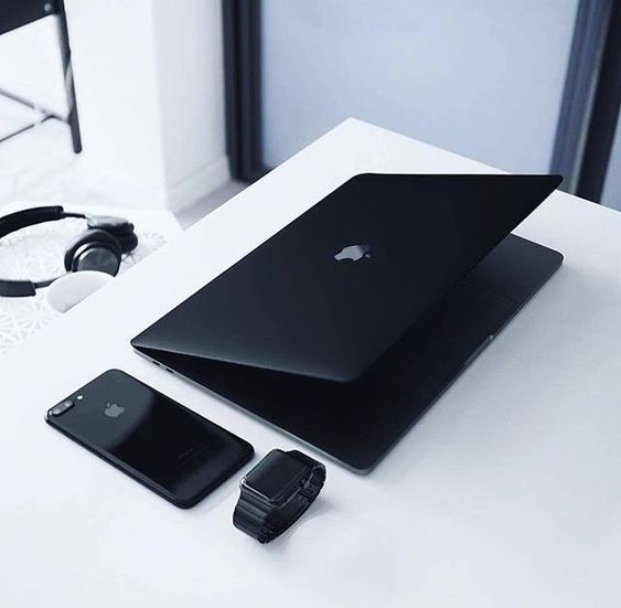 Apple已掌握可以令產品機體呈現純黑色嘅技術。