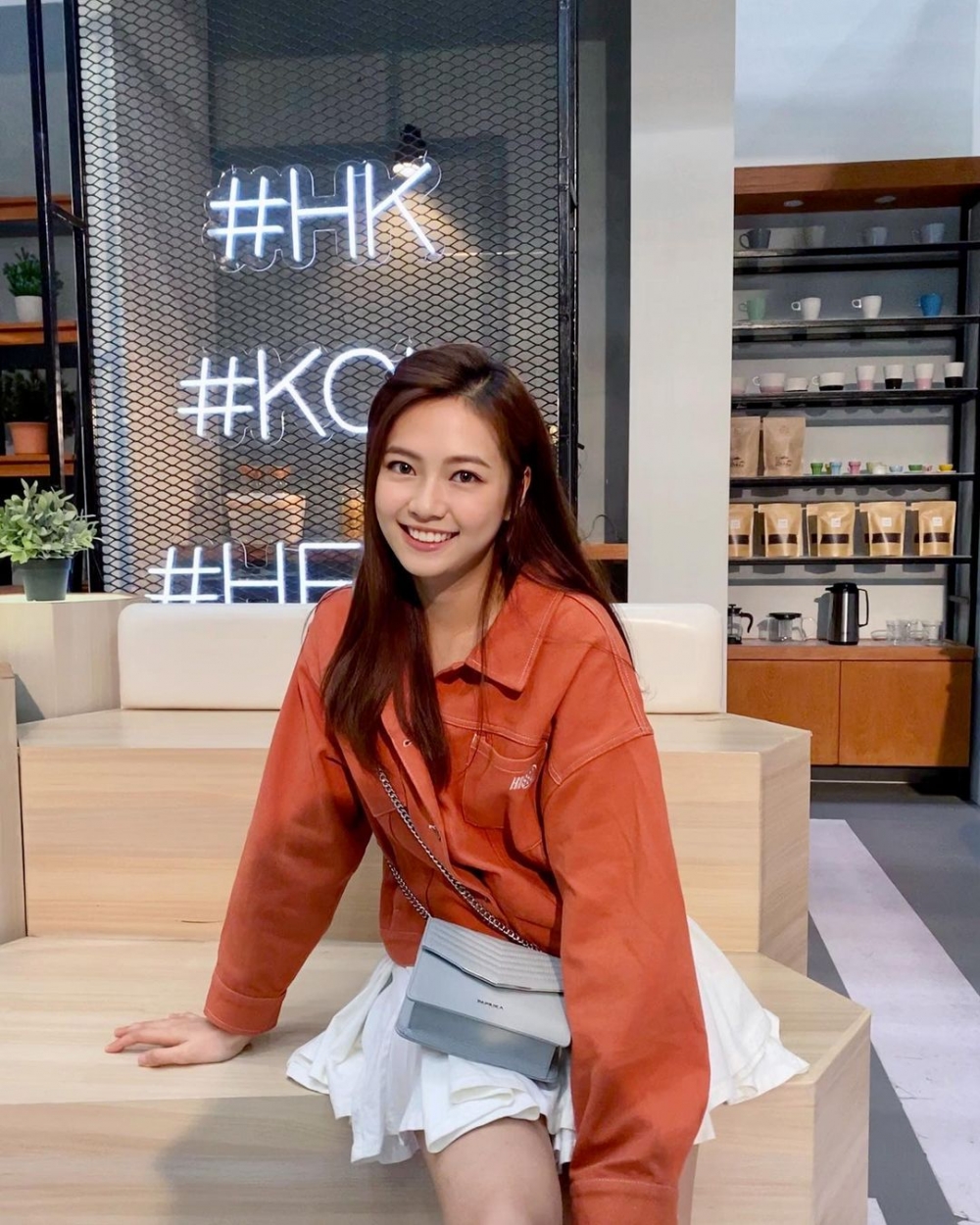 今年得20歲嘅游嘉欣係00後新演員，有份出演《後生仔傾下偈》