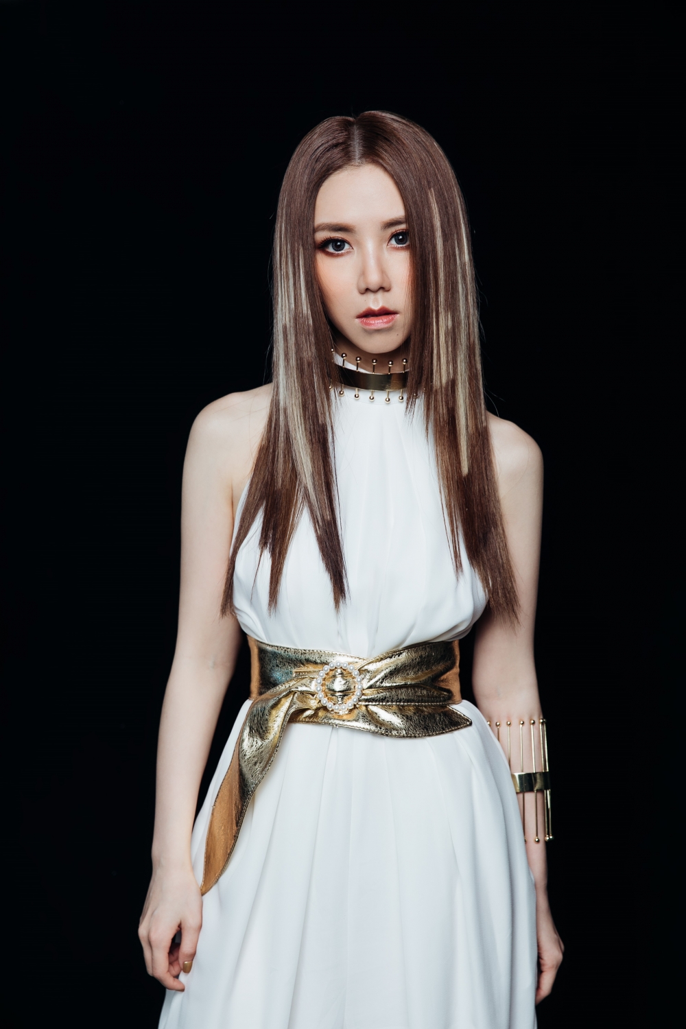 香港最高串流量本地歌手第5位G.E.M.