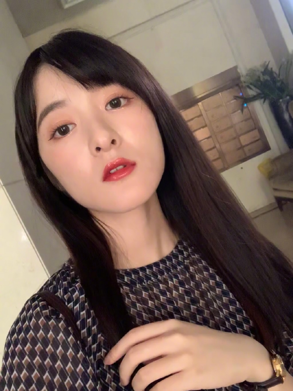 配音演員大讚徐嬌喺《長江七號》展現出專業嘅配音能力