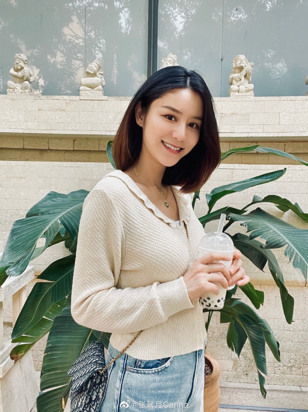 「峯嫂」張馨月雖然要照顧 BB,不過仍然不時喺社交平台分享自己嘅生活近況。