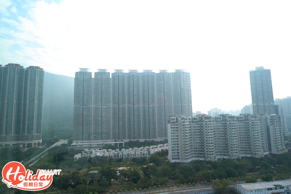 部分看到東涌城景。