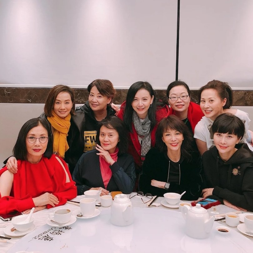 大姐明喺送禮物方面認真有諗頭,仲試過送價值$200嘅廁紙同衛生巾