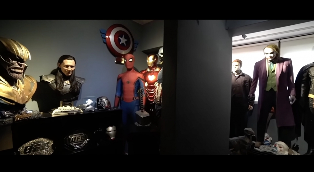 柯震東收藏咗好多玩具,更有 1:1 嘅 Marvel、DC 玩具!