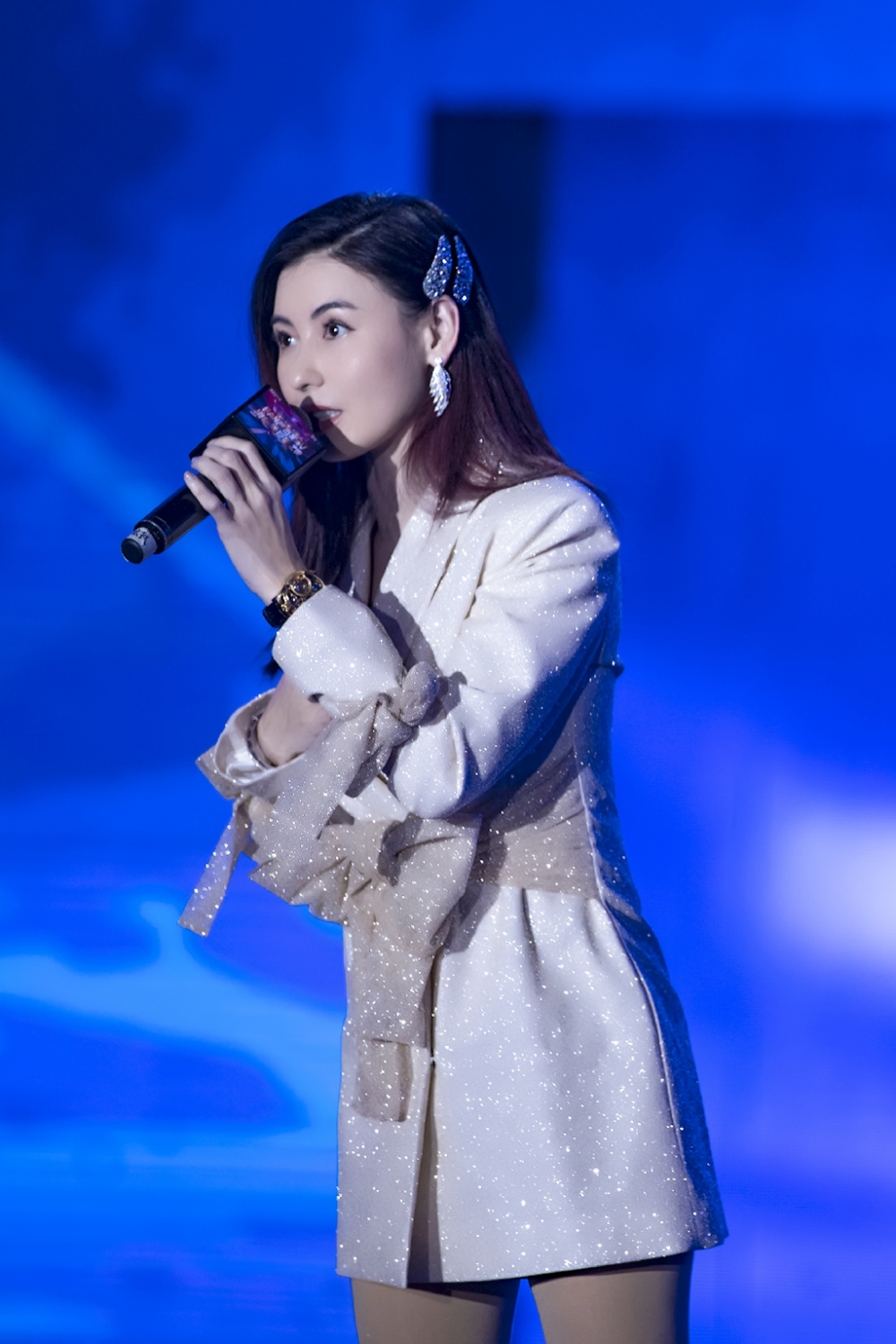 柏芝似乎都感到唔好意思，即刻向在場觀眾道歉