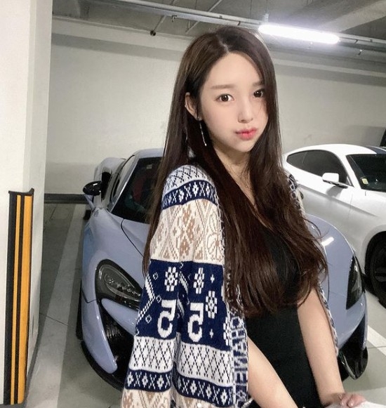 《女神降臨》作家「야옹이」（Yaongyi）係一位大美女！