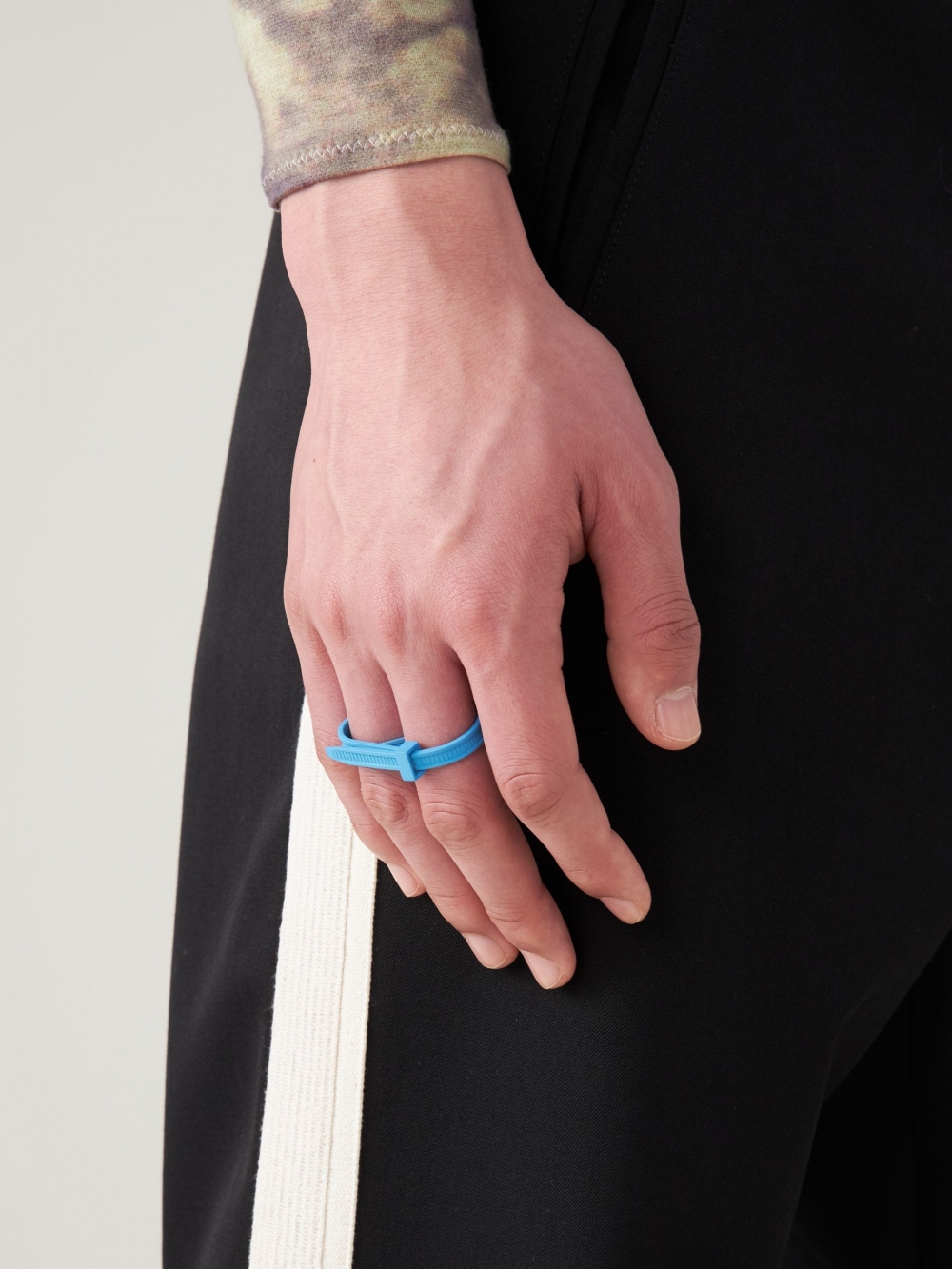 雙戒指售港幣$4,035