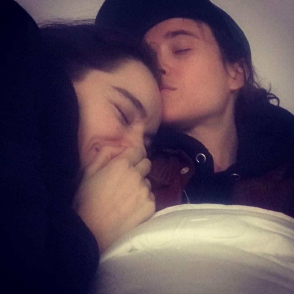 Elliot Page與舞蹈員Emma Portner喺2017年拍拖，2018年結婚。