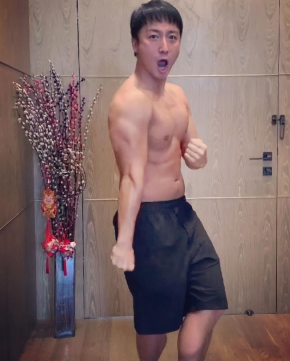 同依家嘅爆肌狀態真係相差甚遠呀～