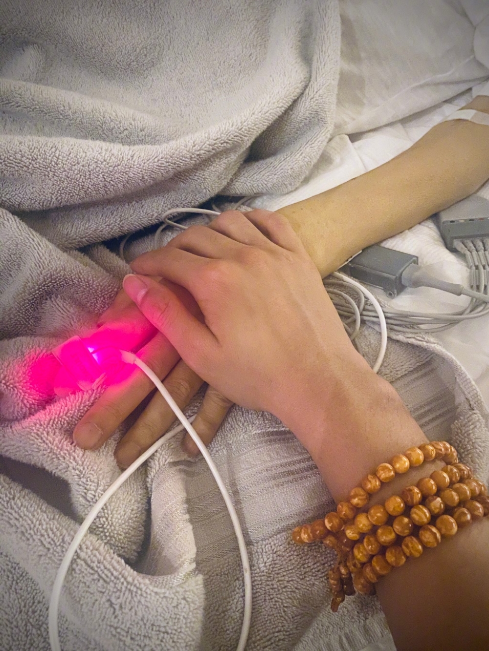 上年黃子韜爸爸突然離世,黃子韜繼承父親留下嘅公司