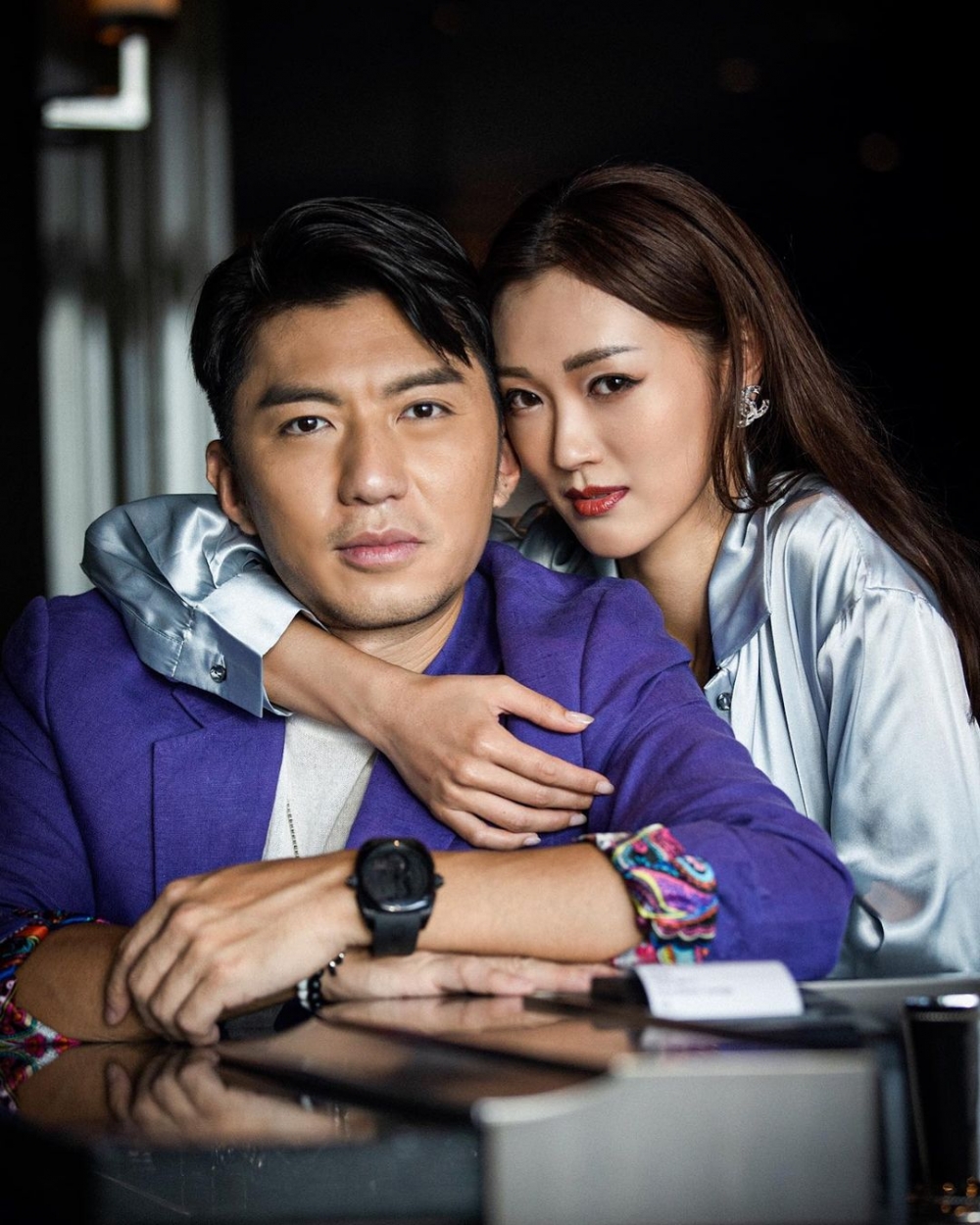 袁偉豪嬲爆反擊：「請你地繼續去批評我，繼續話我食軟飯，繼續話我去做鴨，繼續話我一味靠黐，繼續話我做戲好屎，你們的負面批評只會讓我繼續努力去做好自己！」