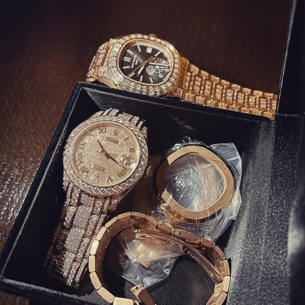 黃子韜大晒名錶,更留言指:「這小玩具已經被我玩兒壞了」