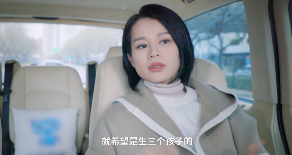 胡杏兒近日上大陸節目《送一百位女孩回家》受訪，談到佢同老公都好想可以生3個小朋友