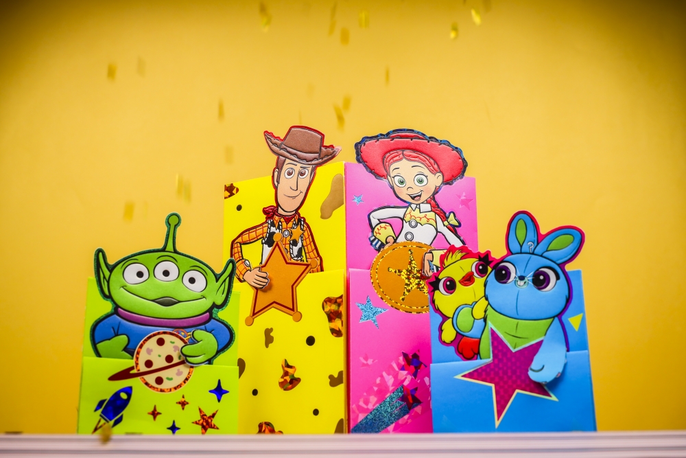 迪士尼與彼思《反斗奇兵》「潮玩派對利是封」