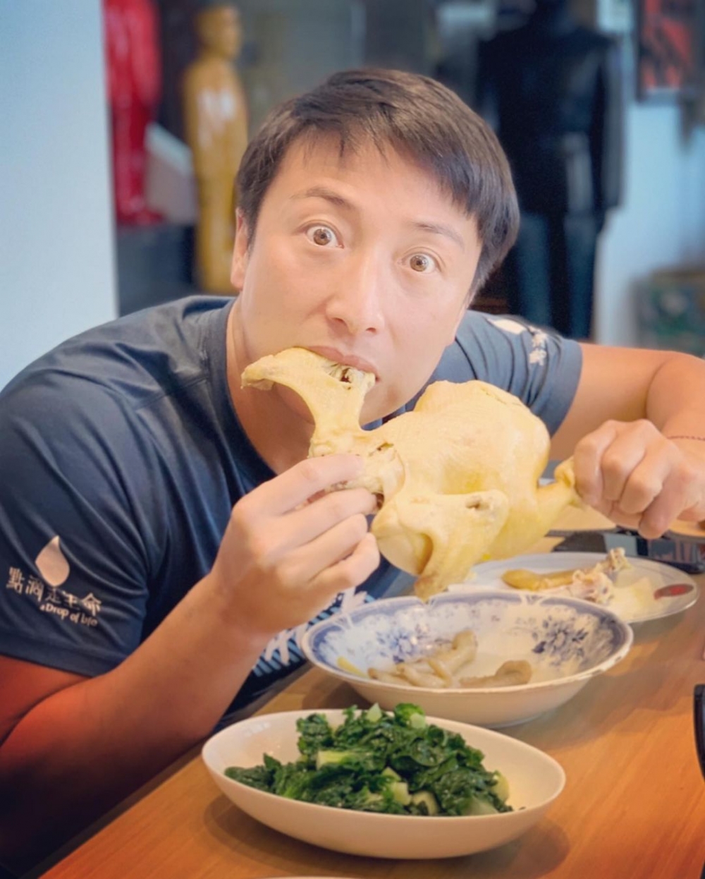 小方就自發咁延長挑戰，堅持咗足足 212 日呀，認真厲害！