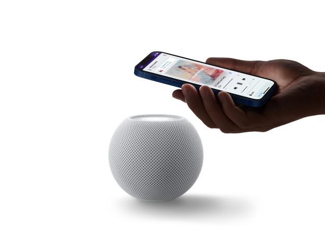 HomePod mini 距離感應控制