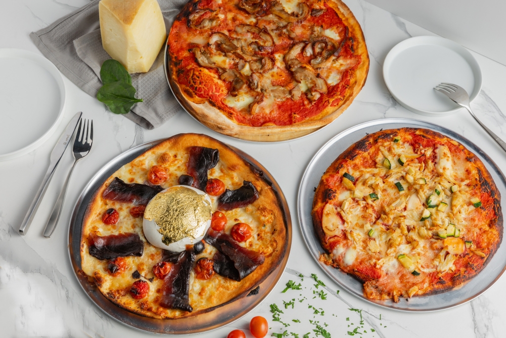店內自家培植酸麵種每日新鮮製作手工Pizza