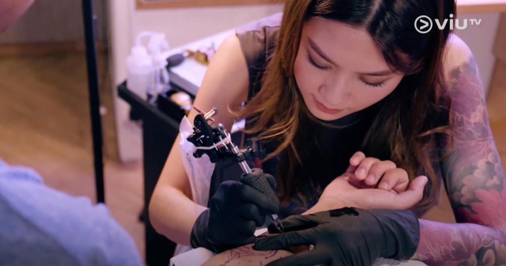 劇情講述周秀娜飾演嘅NaNa,想喺太平街插旗開紋身店