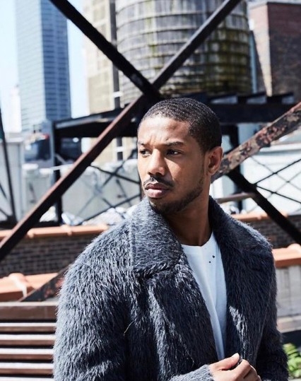 身材健碩嘅佢擄獲一大班粉絲,成為眾多女生心中嘅男神!