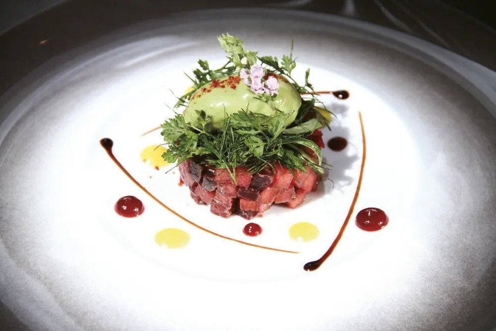 望落令人食指大動，加埋精緻嘅裝修，喺嗰度食飯一定係好難忘嘅體驗！