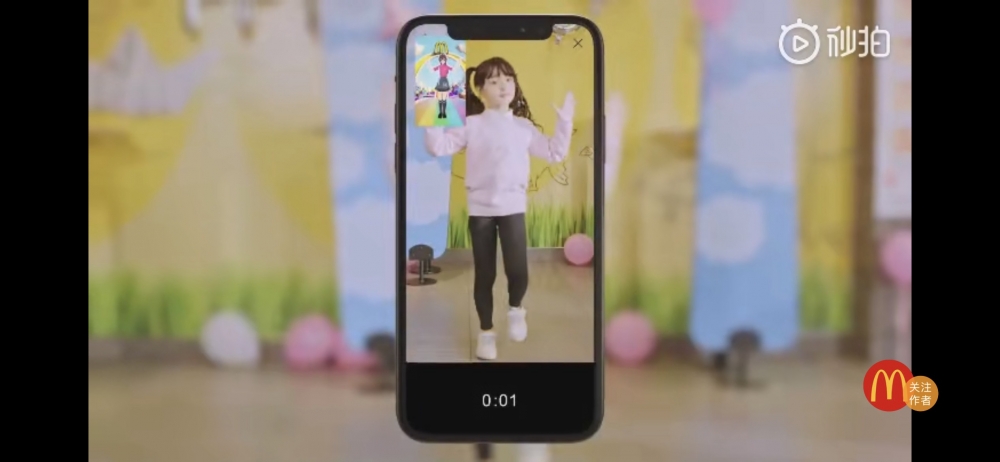 「開心姐姐」仲可以教小朋友跳舞。