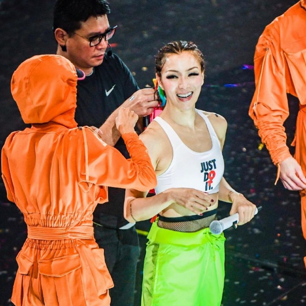 鄭秀文(Sammi)2019年舉行《FOLLOW Mi 鄭秀文世界巡迴演唱會》