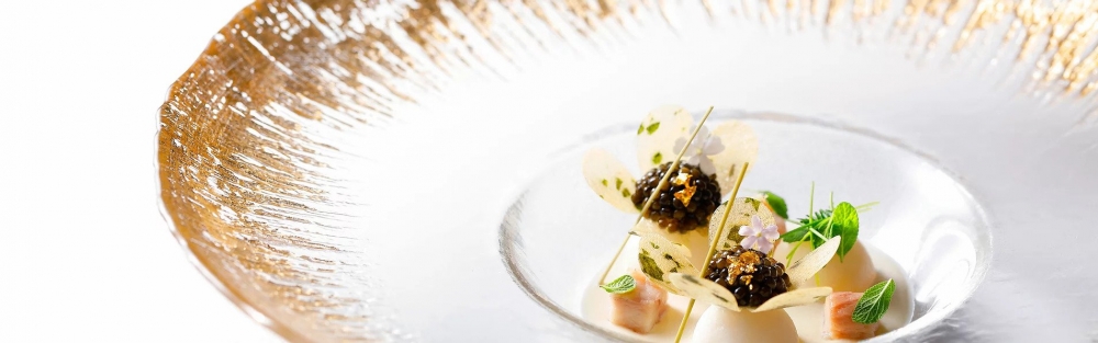 菜單用法國料理做基礎，加入大量中式元素，一個字：正！