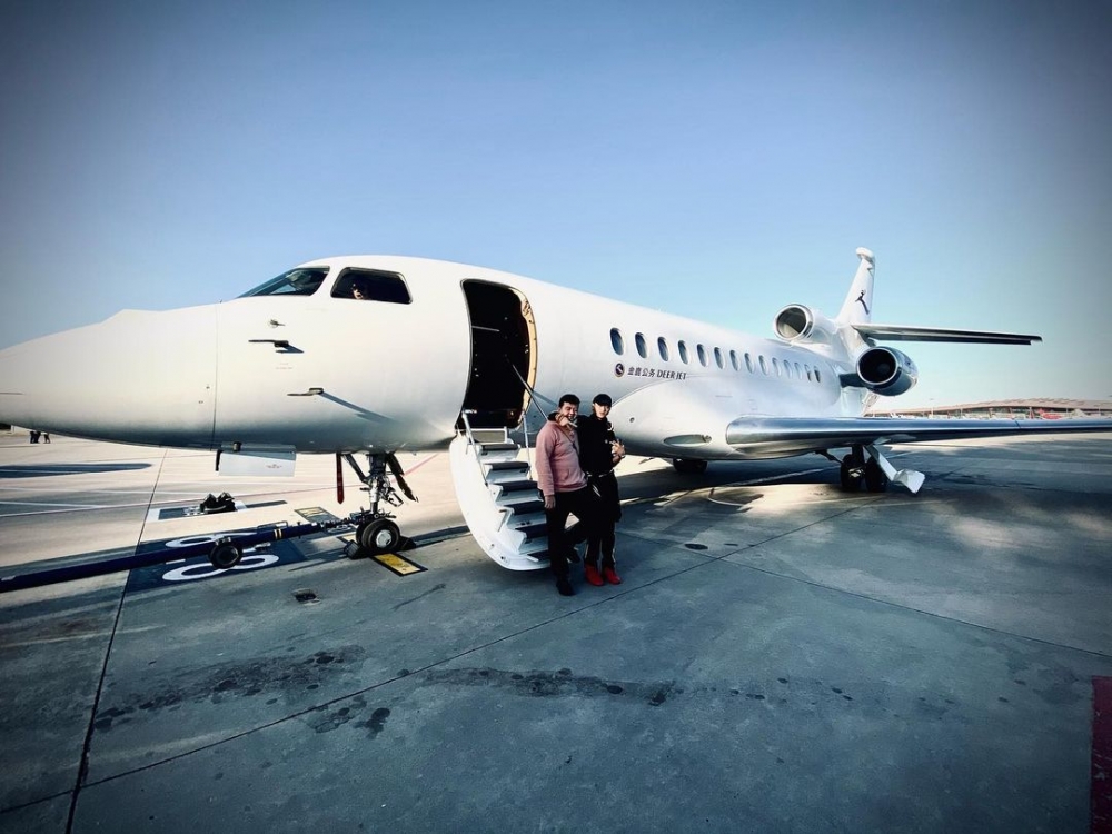 黃子韜仲公開自己嘅私人飛機