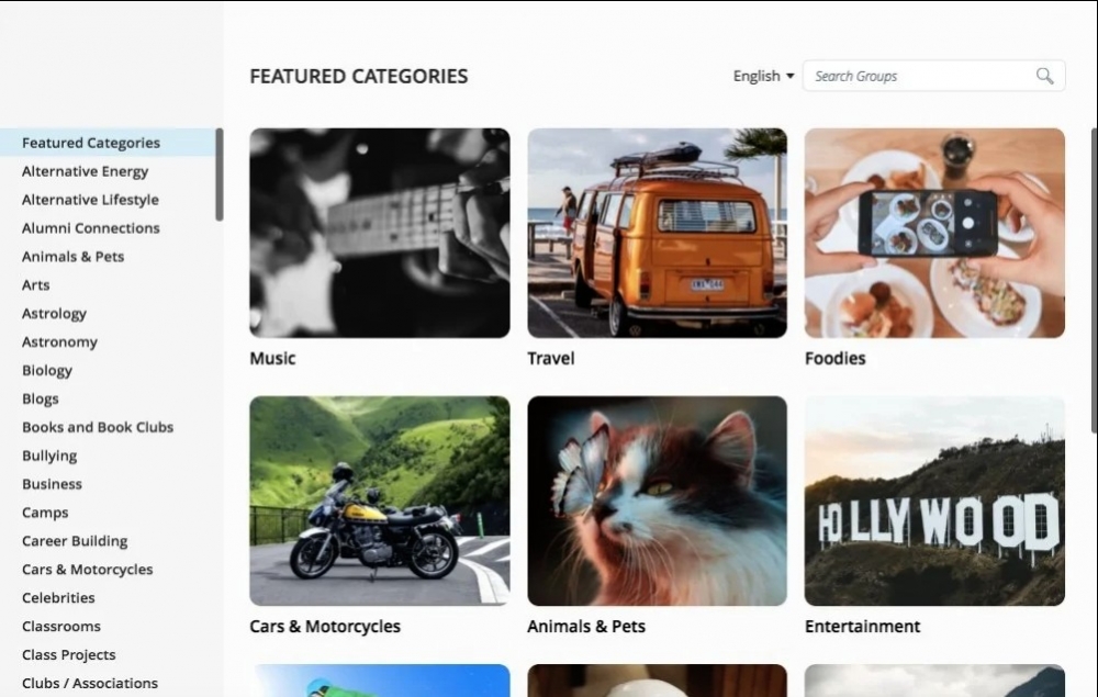 Group 分類清晰，大家可以直接按個人喜好 click 入分類揀選出有興趣嘅專頁加入。