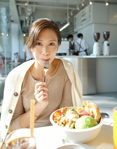 林凱恩喺《愛回家之開心速遞》中以「Bonnie」一角成功入屋。