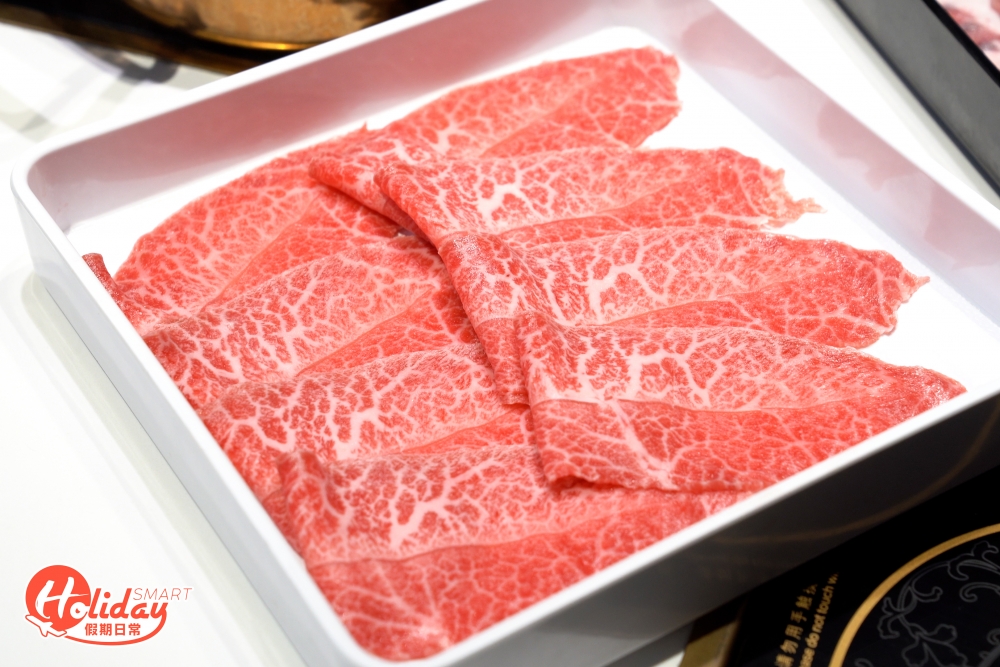 肉類款式多樣化,分別有美國極黑和牛肩脊肉、西班牙伊比利亞黑毛豬等高質肉款。