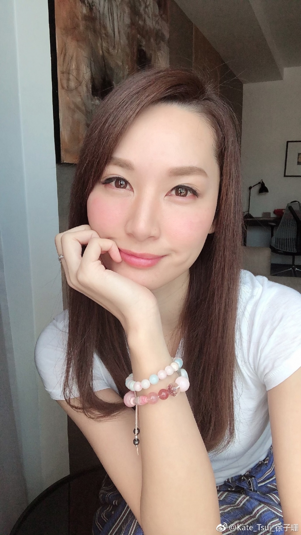 徐子珊於2015年離巢,修讀專業珠寶設計課程