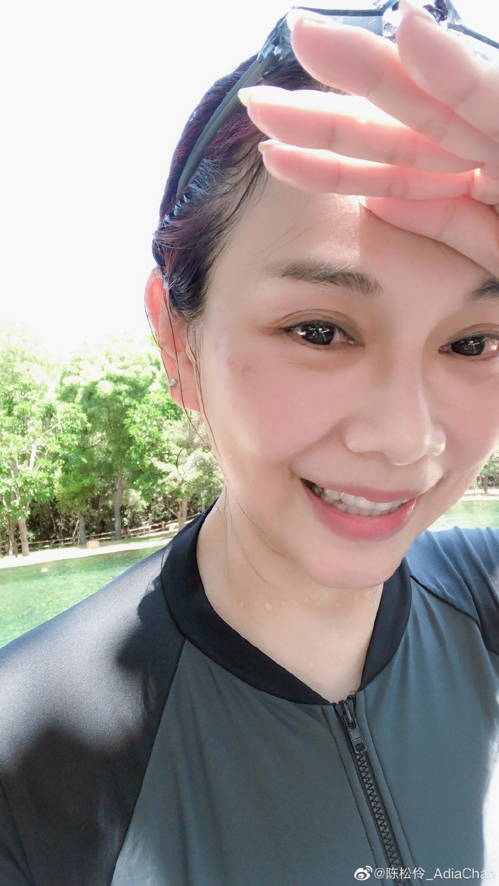 素顏下嘅陳松伶皮膚唔錯