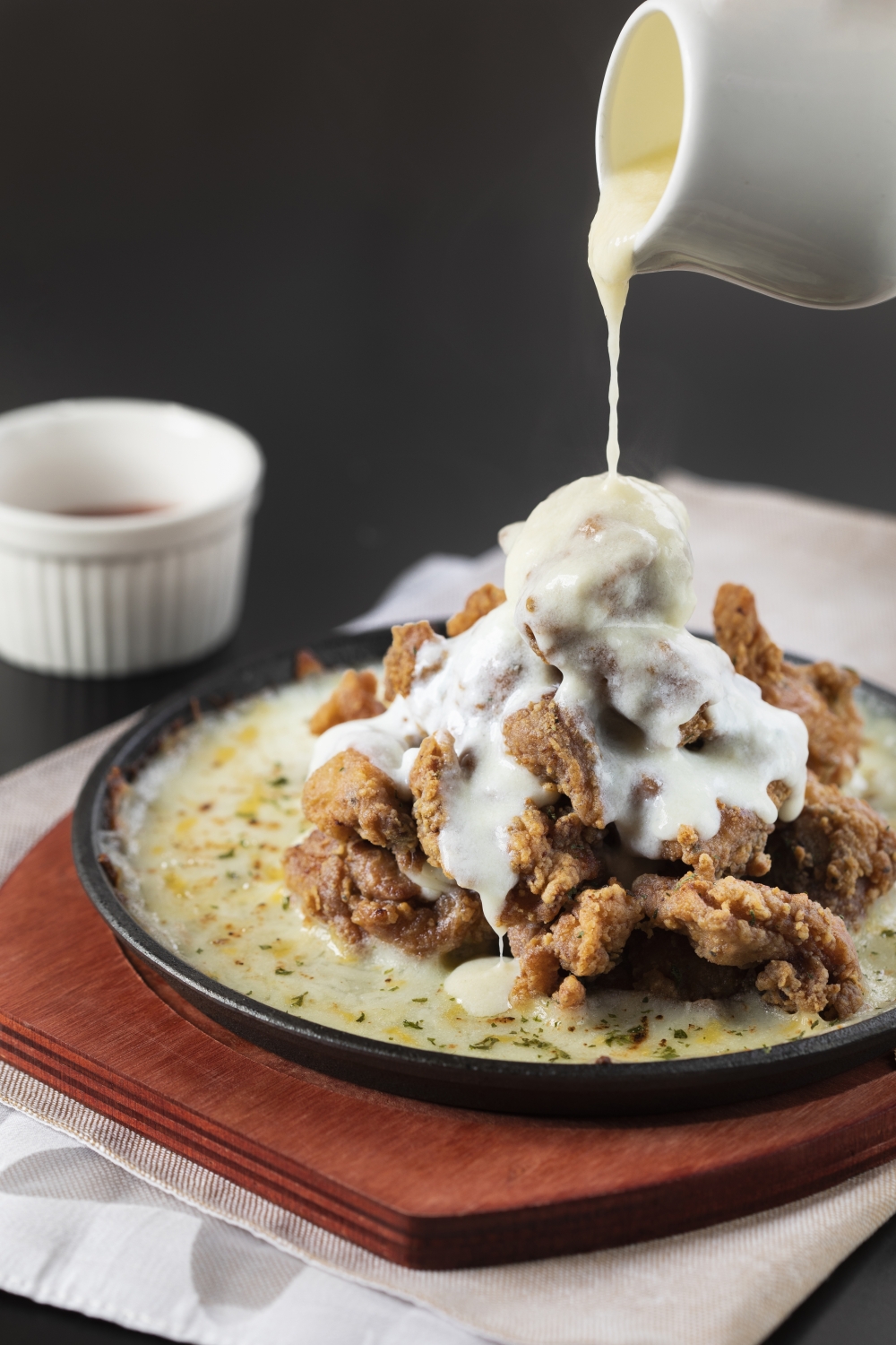 鐵板熱熔芝士炸雞