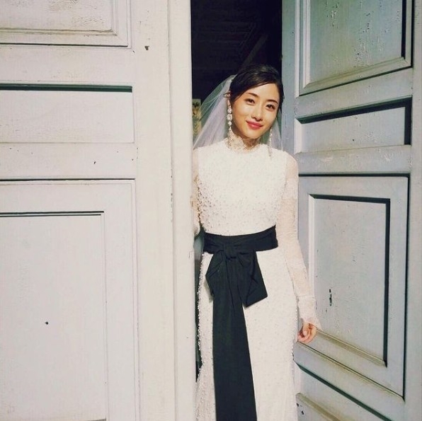 或者係電視台隱瞞，唔想劇集嘅演員陣容提早曝光。