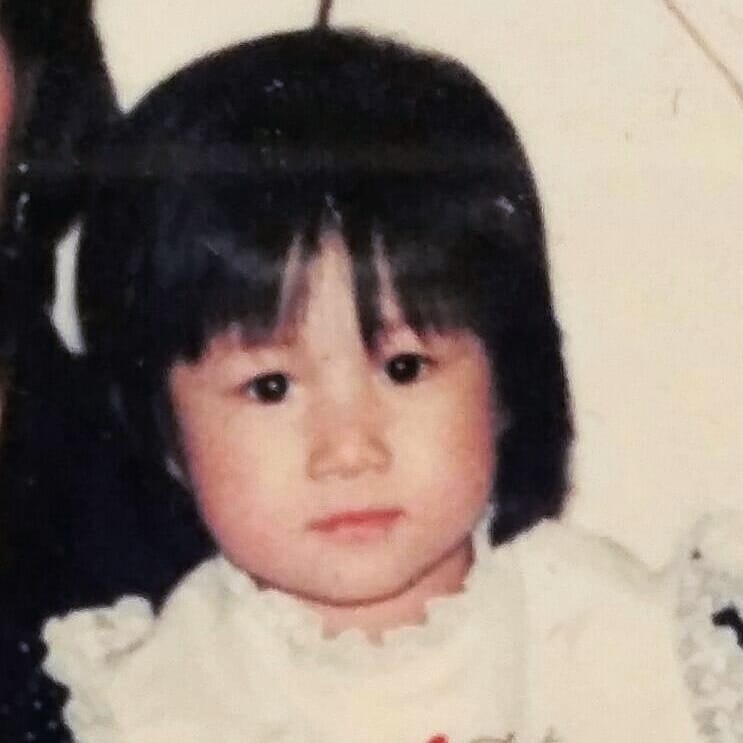 鍾嘉欣童年照