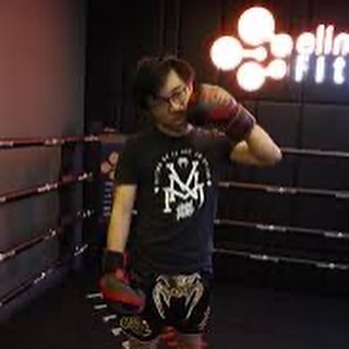 林作曾經表示自己喺 10 幾年前學過泰拳,但對搏擊一竅不通,