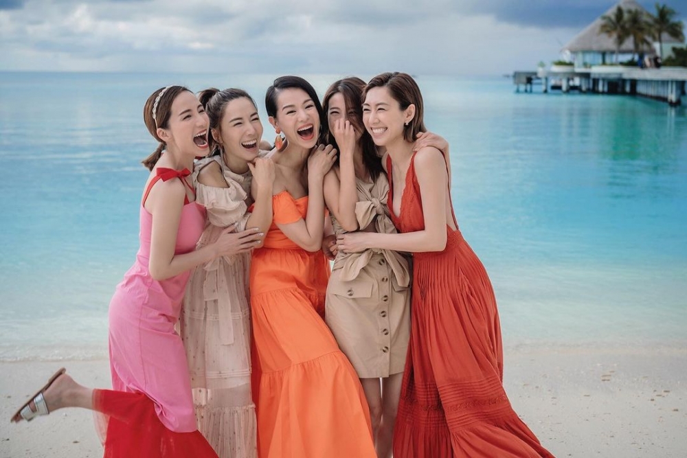 李施嬅與胡杏同屬「胡說八道會」