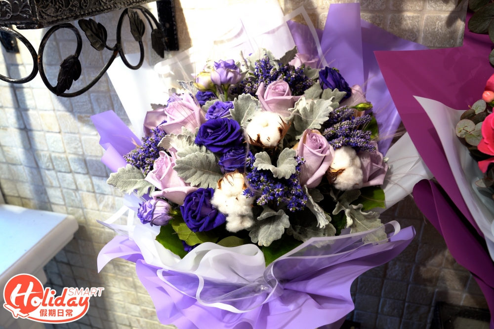 風格較甜美的女生適合粉色或粉紫色的花