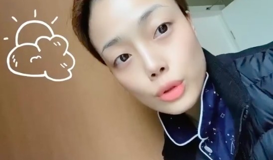 容祖兒顴骨明顯