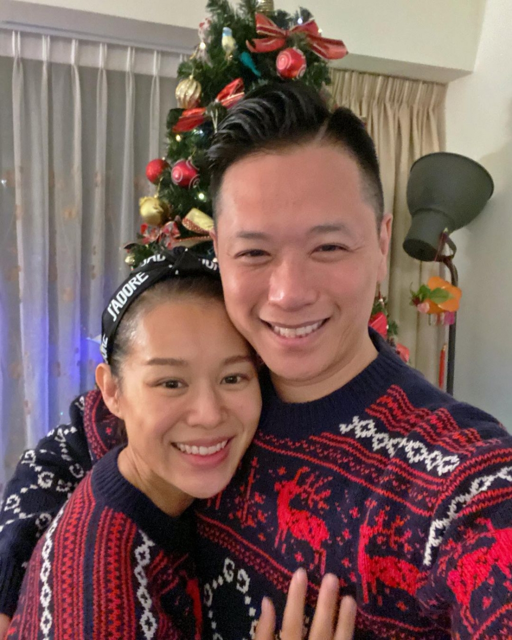 2015年李乘德與李施嬅好姊妹胡杏兒結婚