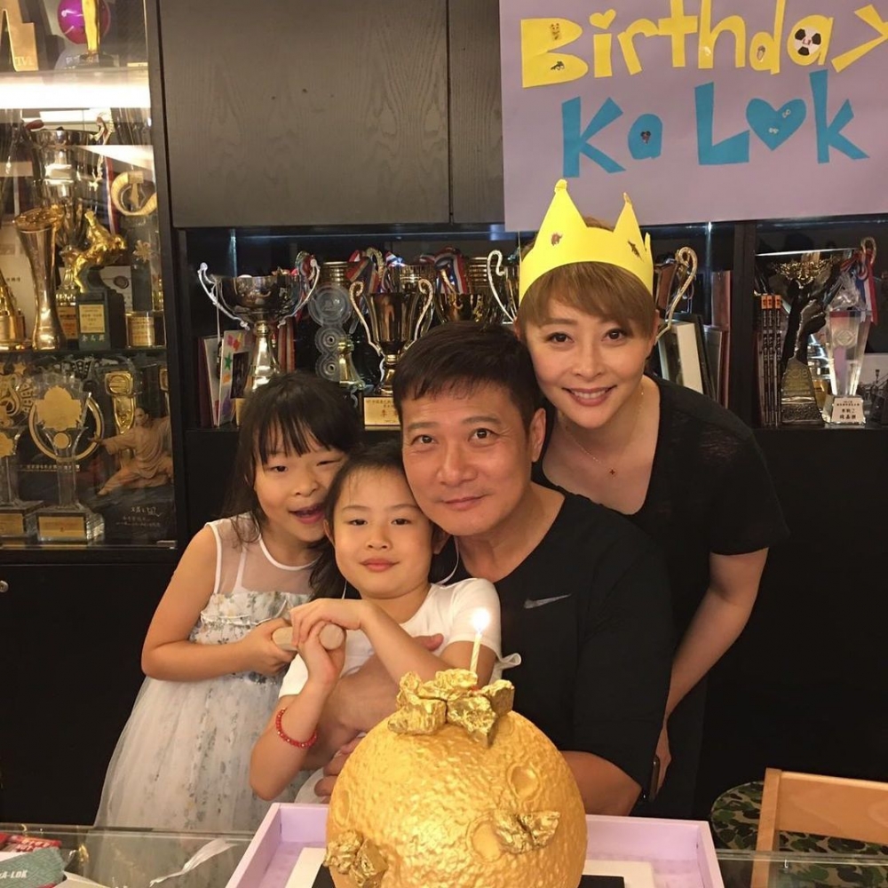 錢家樂同湯盈盈都成日喺IG大晒一家四口嘅幸福合照