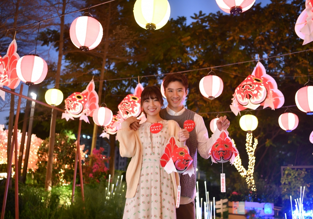 由多個「金魚睡魔燈籠」打造成嘅金魚燈海裝置會於夜間發亮，倍添祭典氣氛。