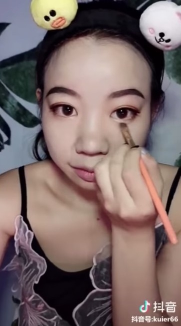 梗係唔粉得眼線喇!