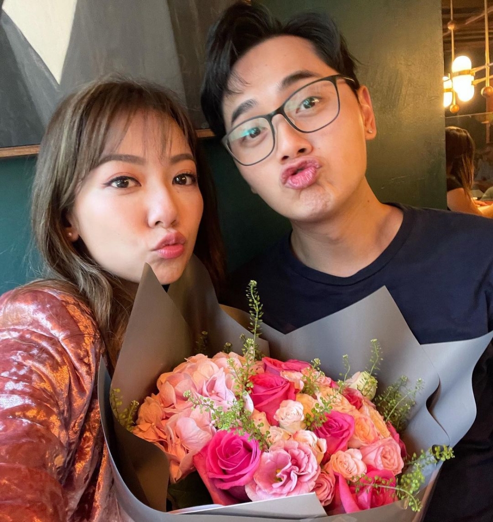 鄭俊弘同何雁詩結婚後榮升做6億駙馬