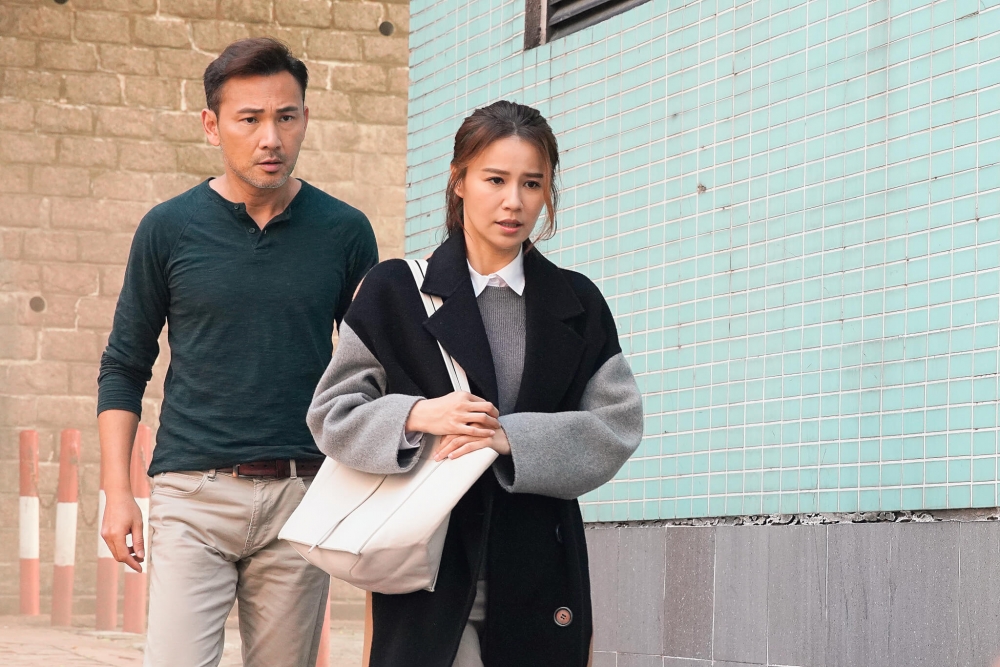 壽星只係淪落到幫手拎嘢，真係有啲慘