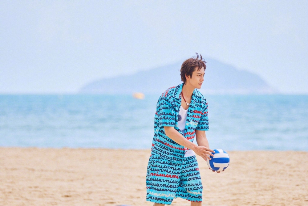 事業順風順水嘅William喺香港同內地都成功置業，更有唔少時間發展個人興趣