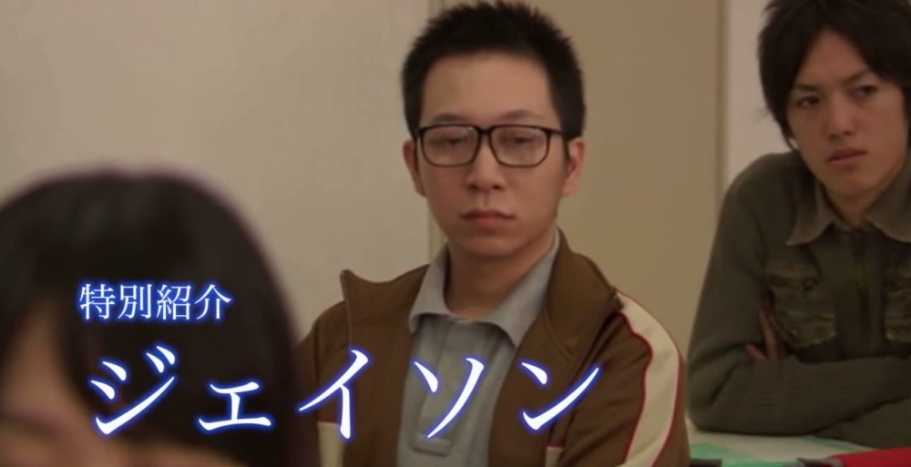 大J喺日本留學讀書，日語當然流利，但喺返香港之前佢竟然做過演員