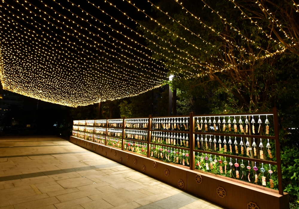逾16米嘅「聲の步道」會展示超過300個津輕風鈴，色彩清雅。